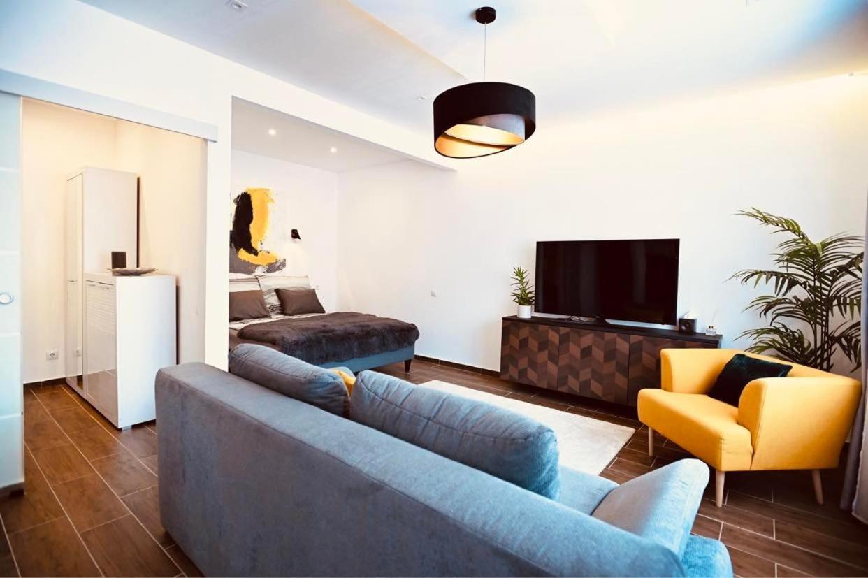 Zora Apartman Eger Exterior foto
